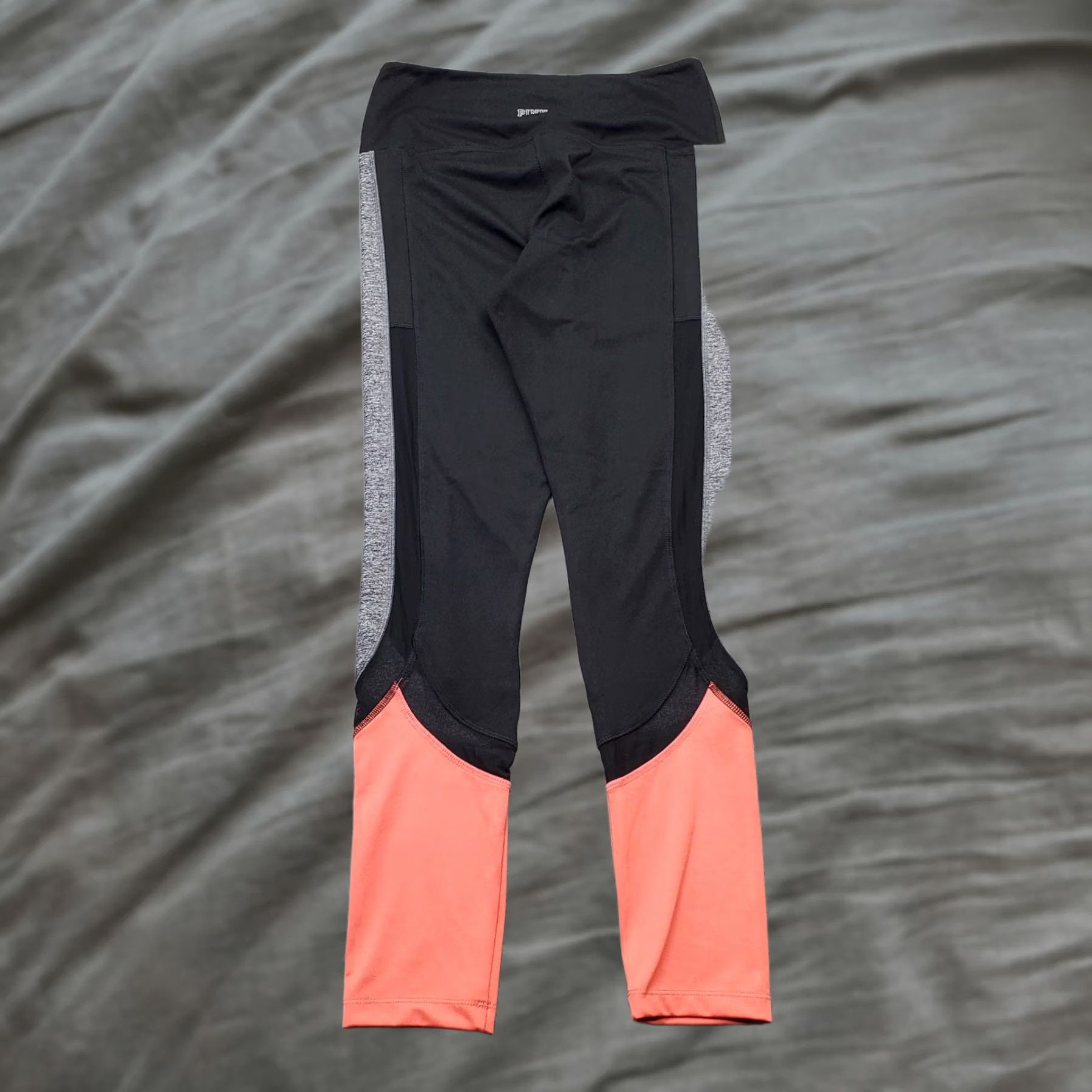 Victoria's Secret PINK Victoria's Secret Cropped Leggings Womens M Multi Ultimate Skinny Seamless Size 32" / US 10 / IT 46 - 1 Thumbnail