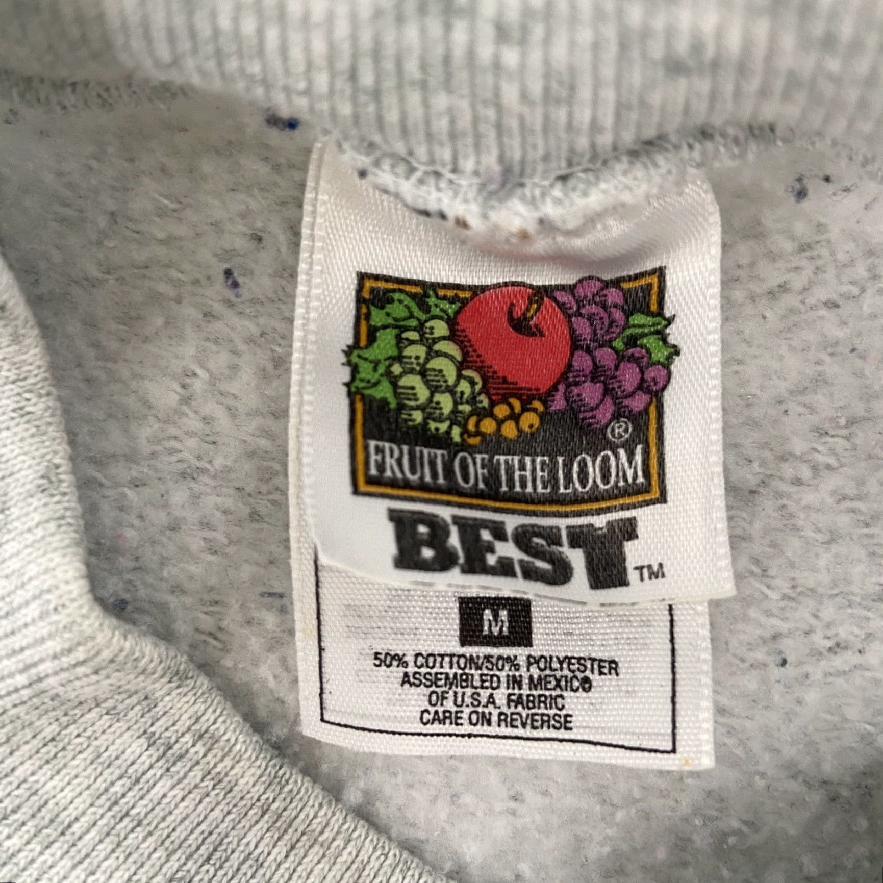 Fruit Of The Loom VINTAGE Fruit of the Loom Bahamas Nassau Men's Sweatshirt Pullover Crew Neck Embroidered 90s Gray All Seasons M Size US M / EU 48-50 / 2 - 5 Thumbnail