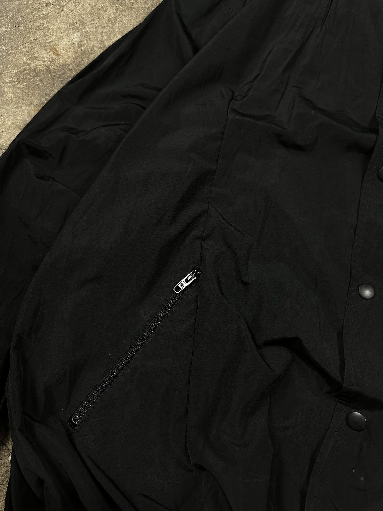 Balenciaga Balenciaga Nylon Rain Jacket Size US L / EU 52-54 / 3 - 7 Thumbnail