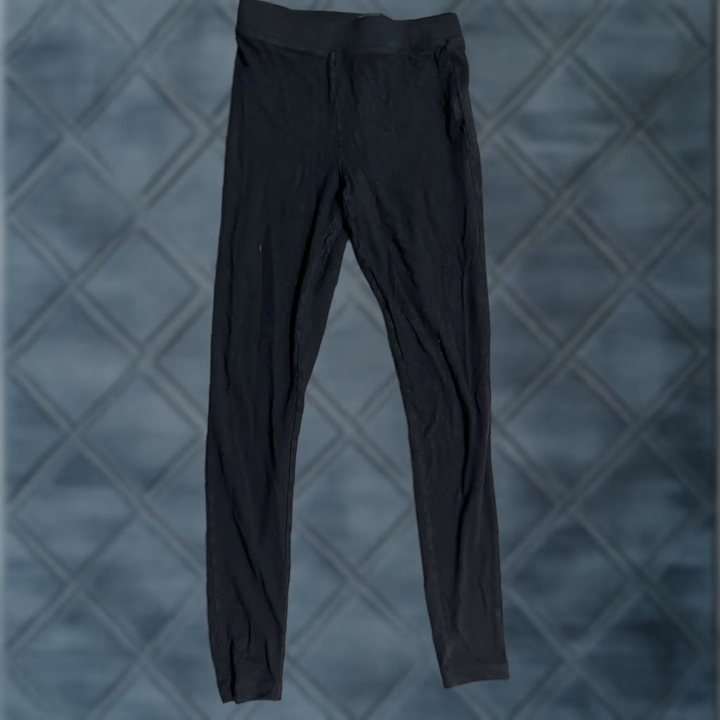 Gap VINTAGE Gap Activewear Pants Women Cropped Inseam 29 in Black Pull On Size S Size 28" / US 6 / IT 42 - 1 Thumbnail