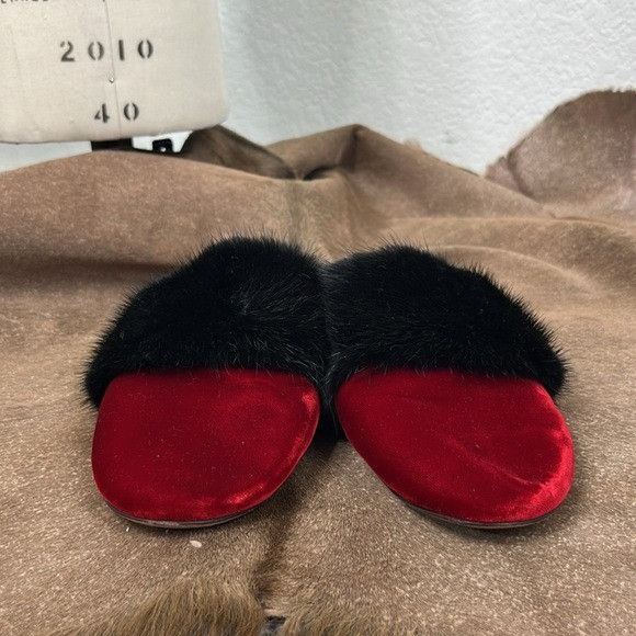Givenchy Givenchy Bedford Mule Red Velvet and Black Mink Fur Slippers Size US 10 / IT 40 - 4 Thumbnail