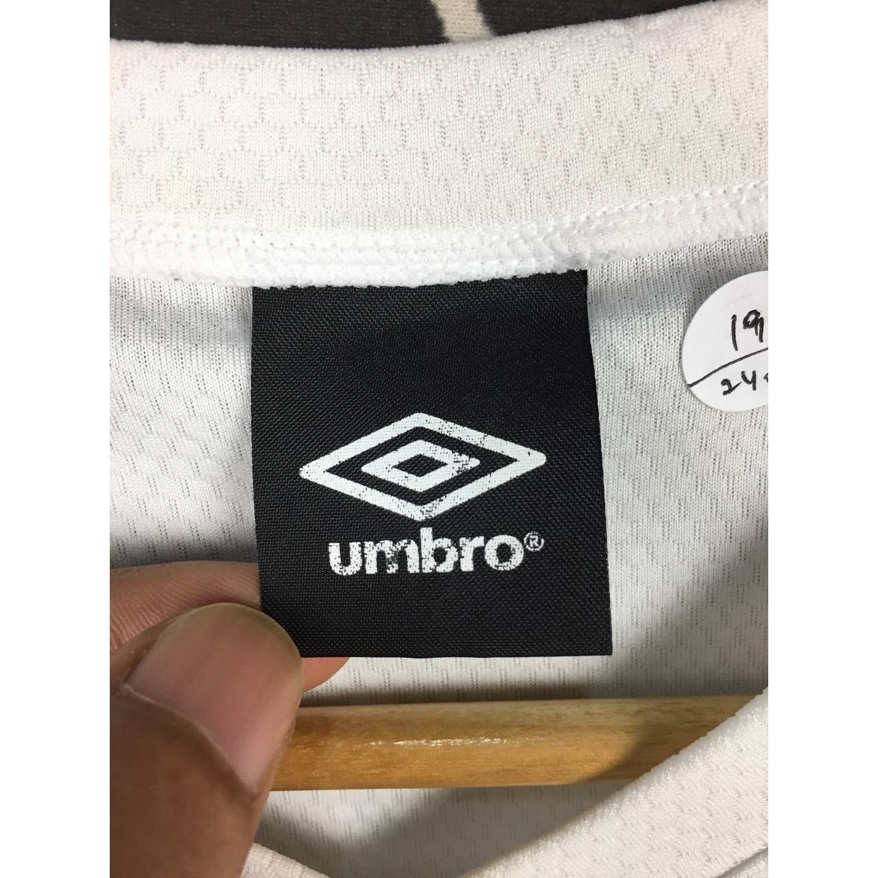 Umbro × Vintage Umbro Small Logo Mesh Activewear Sleeveless Tee Size US M / EU 48-50 / 2 - 9 Thumbnail