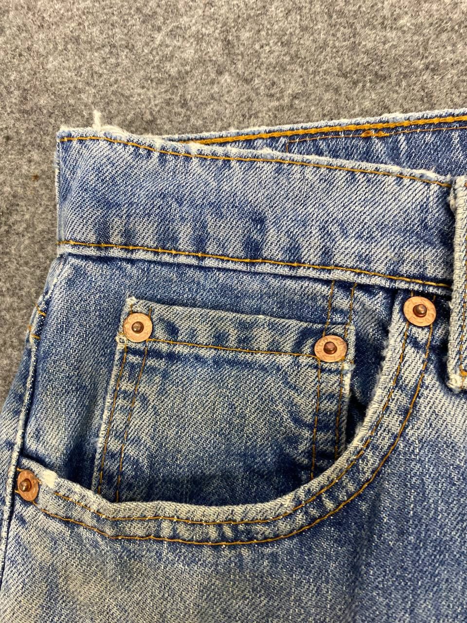 Levi's vintage levis 519 made in usa distressed denim Size US 31 - 10 Thumbnail