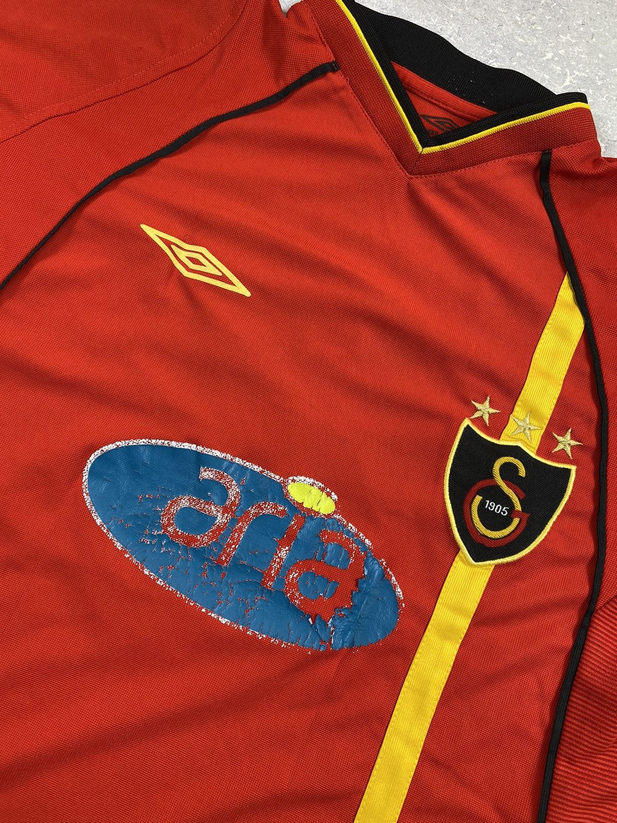 Umbro × Vintage Vintage Umbro Galatasaray 2002-2003 Soccer Jersey Emre #9 Size US S / EU 44-46 / 1 - 6 Thumbnail
