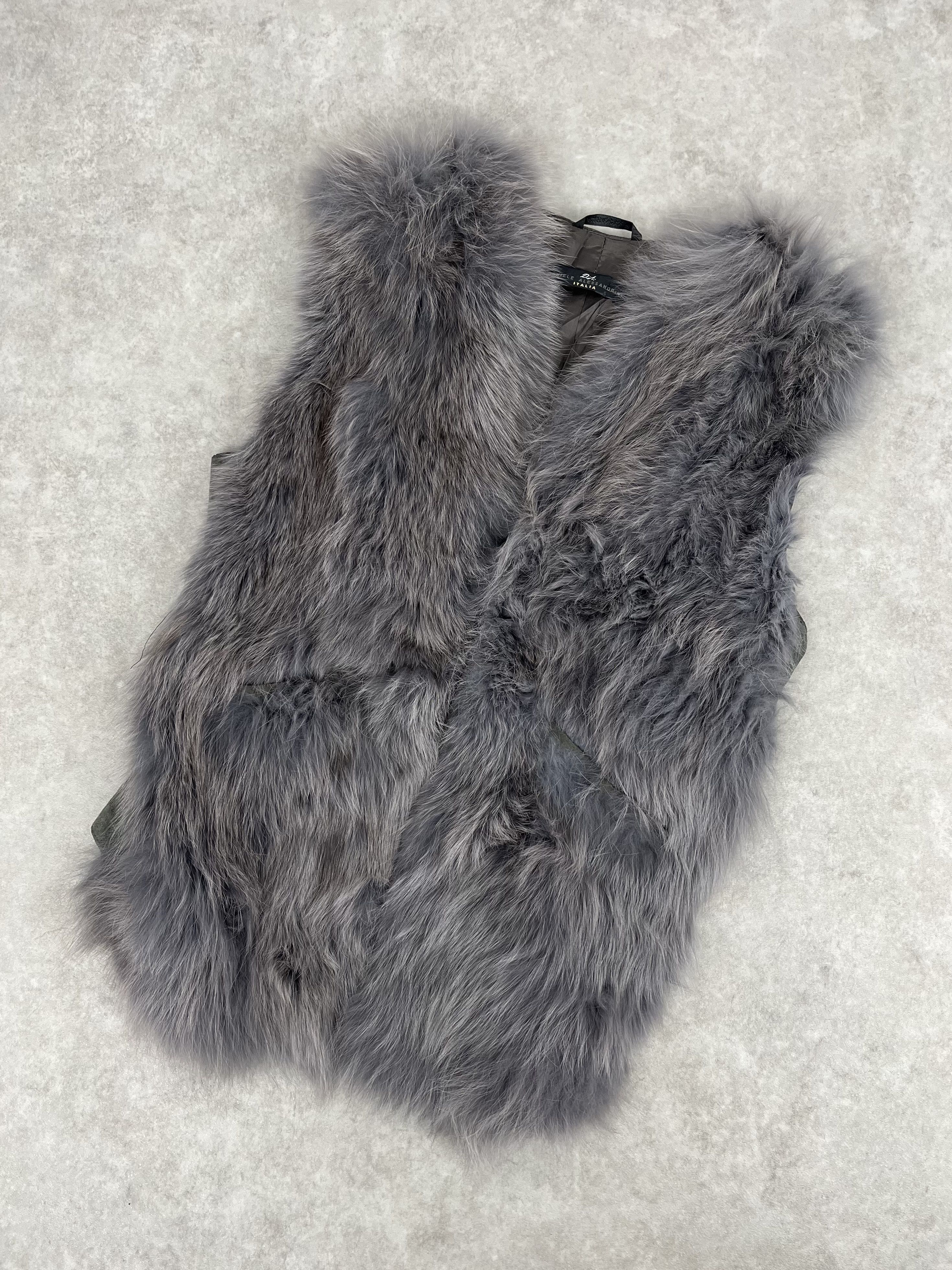 Daniele Alessandrini 2000s Daniele Alessandrini Grey Fur Suede Leather Vest Size XS / US 0-2 / IT 36-38 - 4 Thumbnail