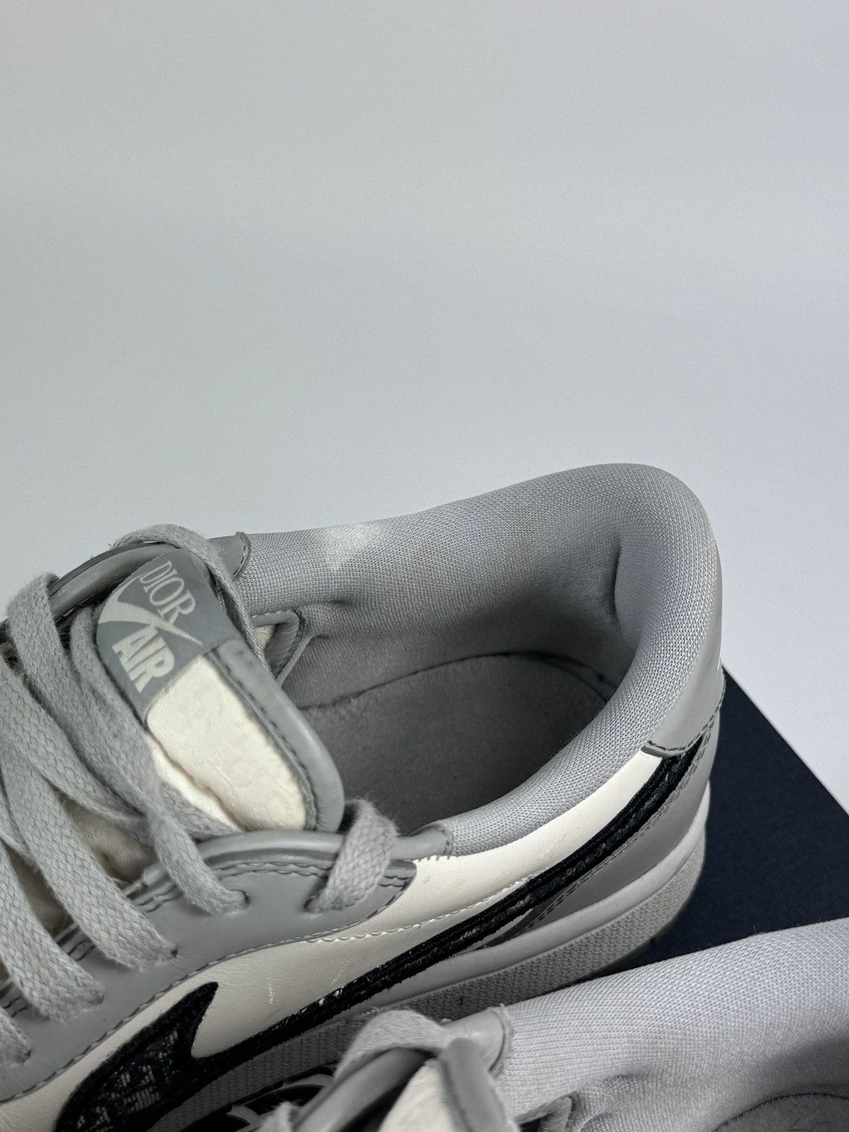 Dior × Jordan Brand AIR DIOR JORDAN SNEAKERS Size US 10 / EU 43 - 8 Thumbnail