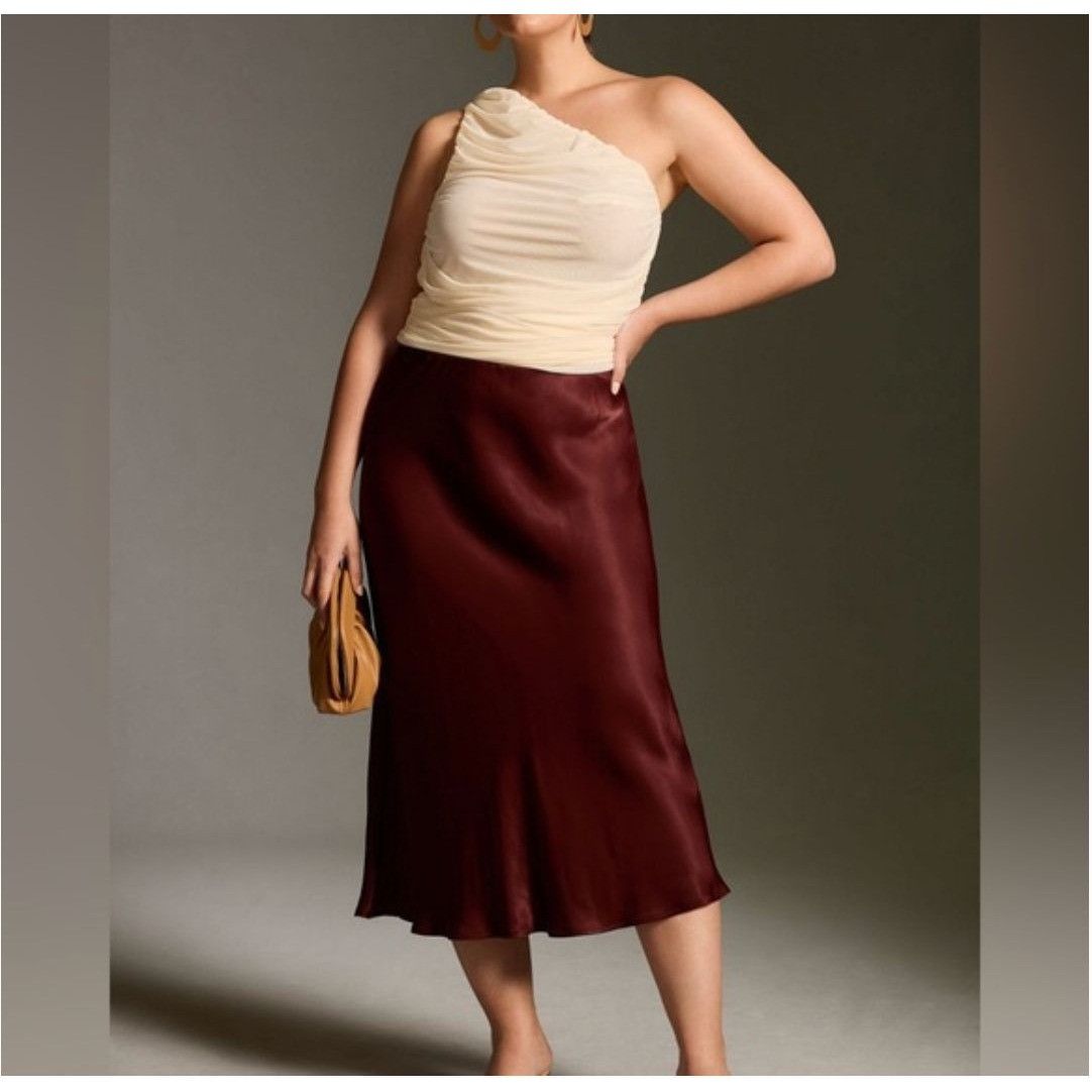 Anthropologie Anthropologie Red Slip Midi Skirt Size Small Size 28" / US 6 / IT 42 - 1 Thumbnail