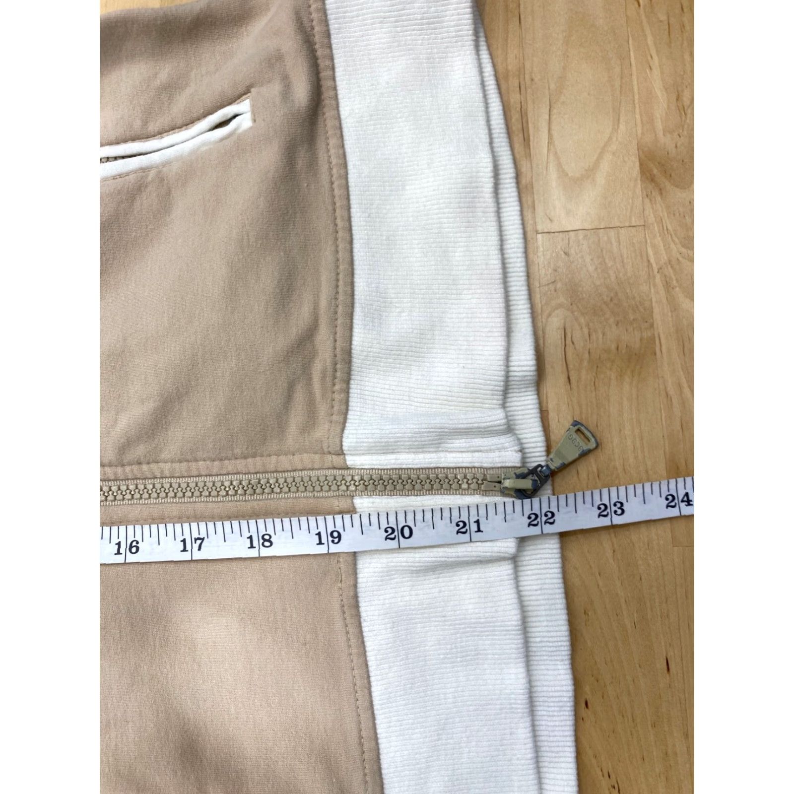 Bcbgmaxazria BCBG MAX AZRIA Jacket Women’s Medium Full Zip Bedazzled Logo Rhinestone Pockets Hooded Beige M Size M / US 6-8 / IT 42-44 - 6 Thumbnail