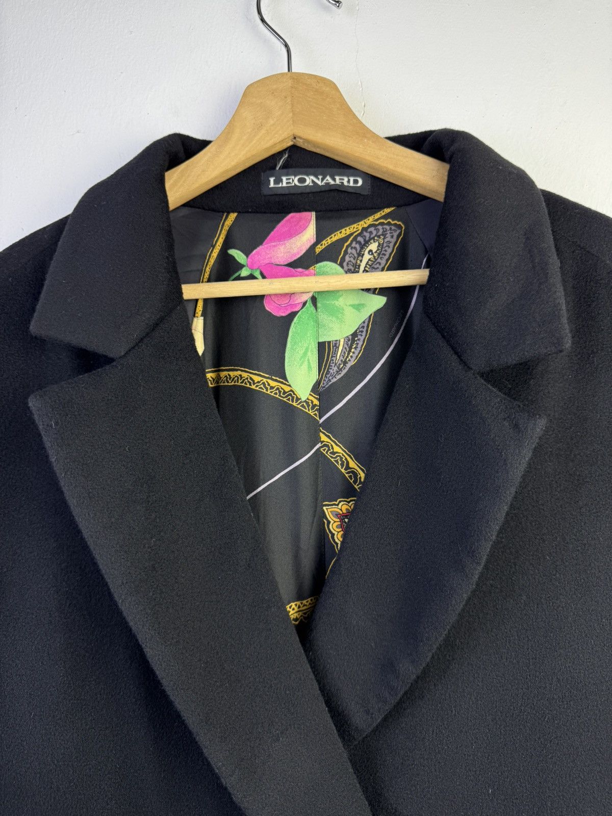 Leonard Paris Leonard double-breasted wool coat a vibrant floral lining Size M / US 6-8 / IT 42-44 - 3 Thumbnail