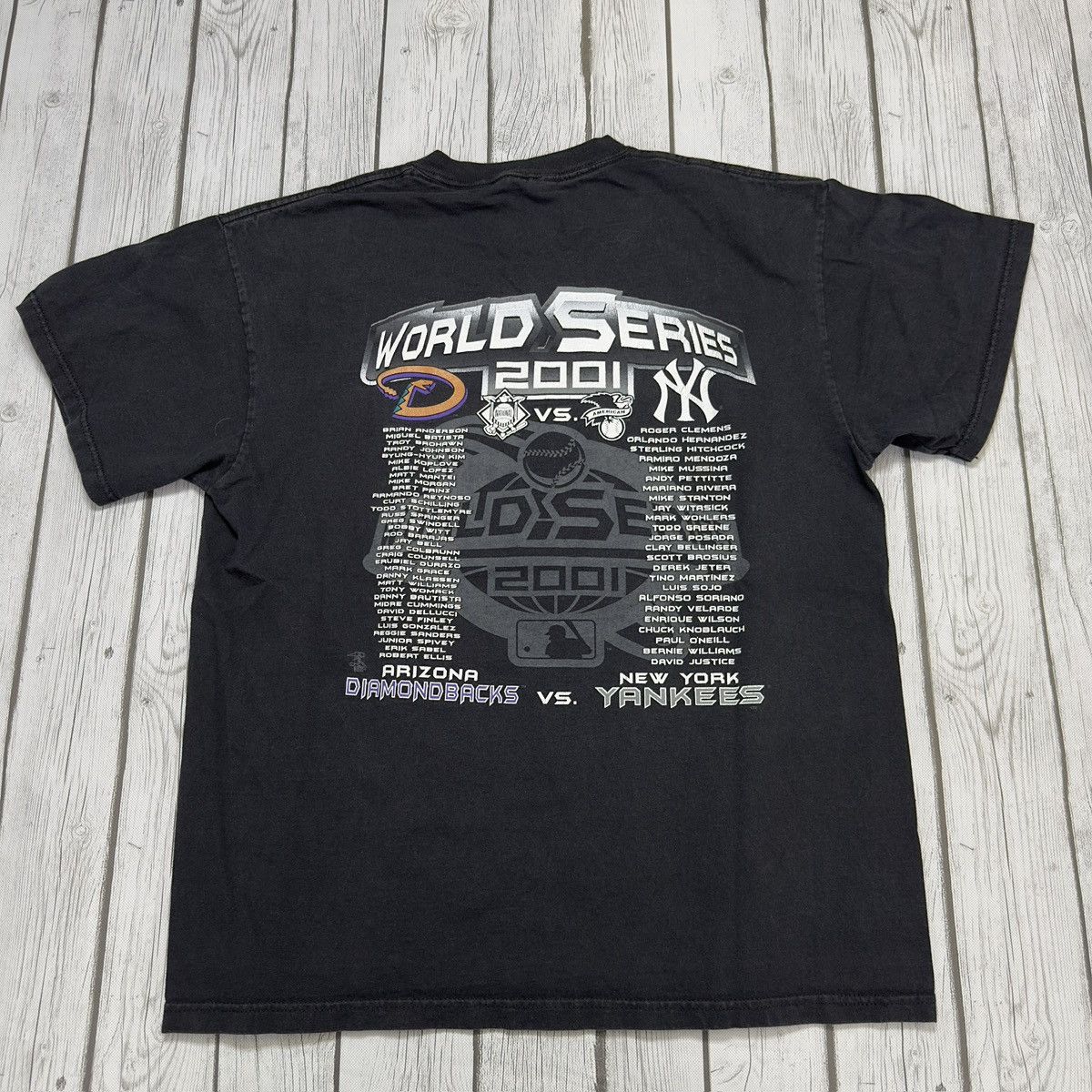Vintage 2001 MLB World Series tee