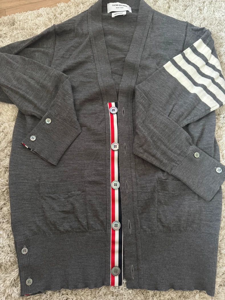 Thom Browne Thom Browne V-neck top Size US S / EU 44-46 / 1 - 2 Thumbnail