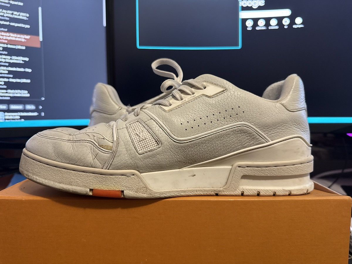 Louis Vuitton Louis Vuitton OG Trainer Gray/White/Orange LV9 Size US 9 / EU 42 - 2 Thumbnail