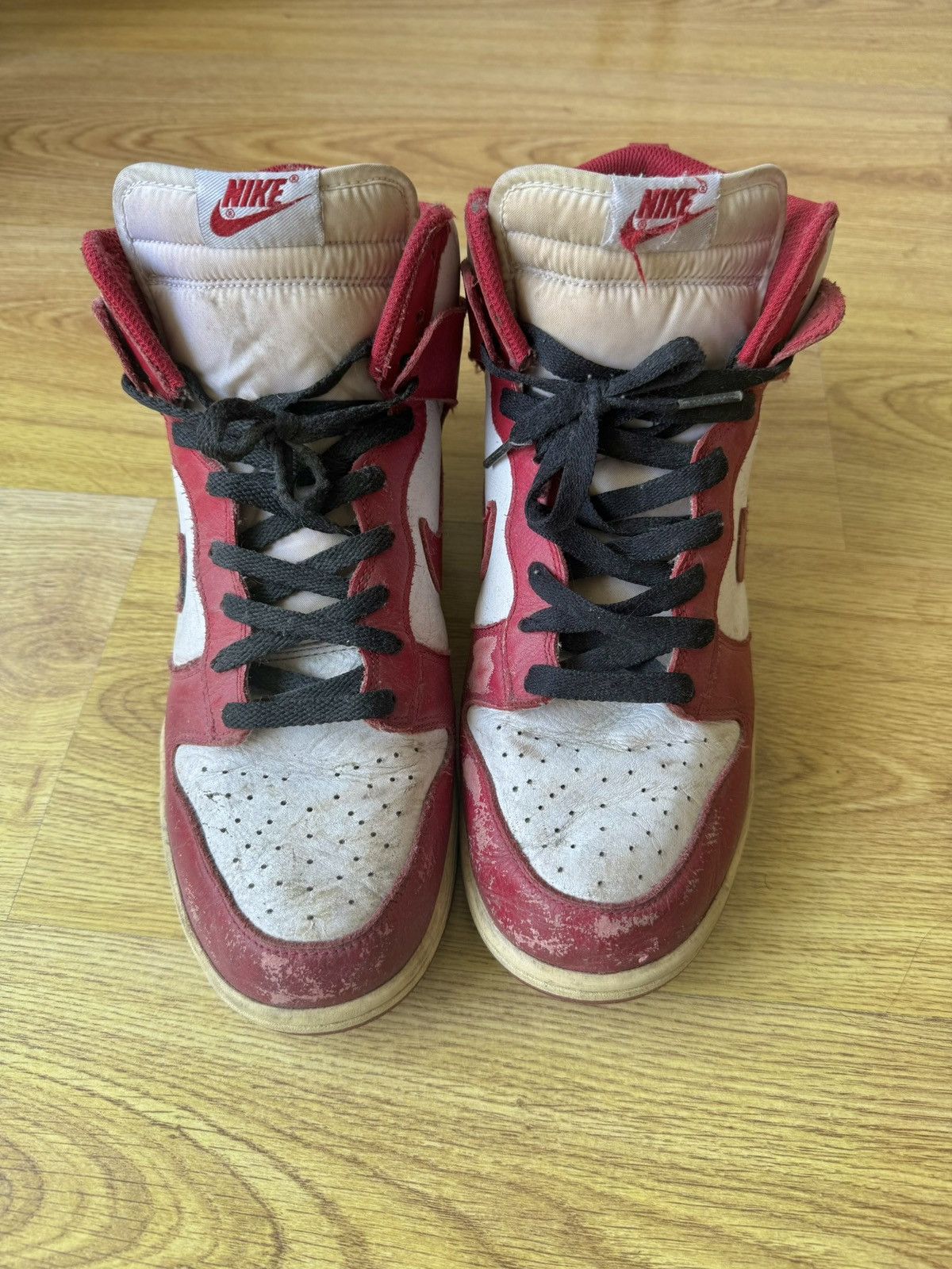 Nike High Top Dunks Championship White Red Size US 10.5 / EU 43-44 - 3 Thumbnail