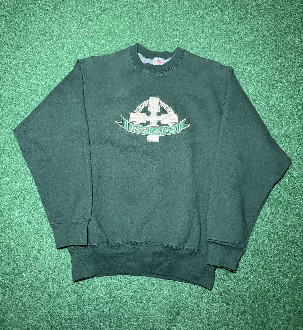 Vintage Vintage 90s Ireland Heavyweight Med Crewneck Sweatshirt Size US M / EU 48-50 / 2 - 1 Thumbnail