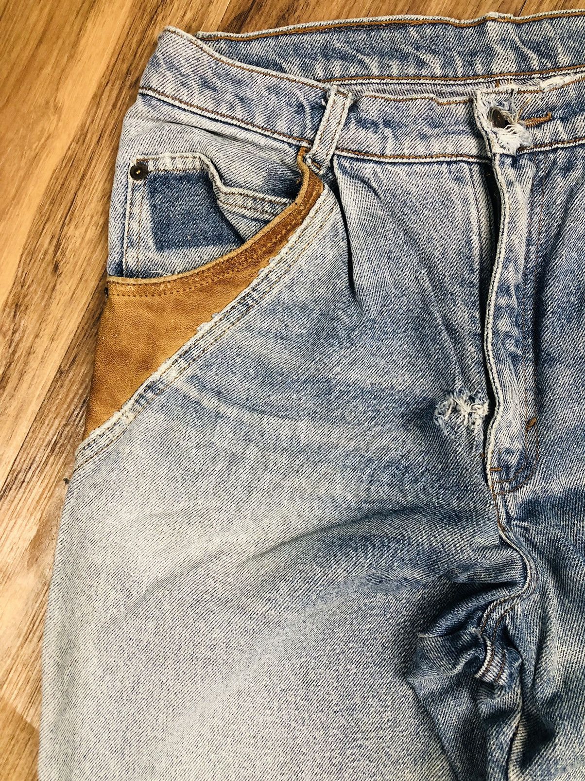 Beauty Beast Vintage AMERICAN COLT Jeans 90s - Suede Trim USA (40) Size US 30 / EU 46 - 5 Thumbnail