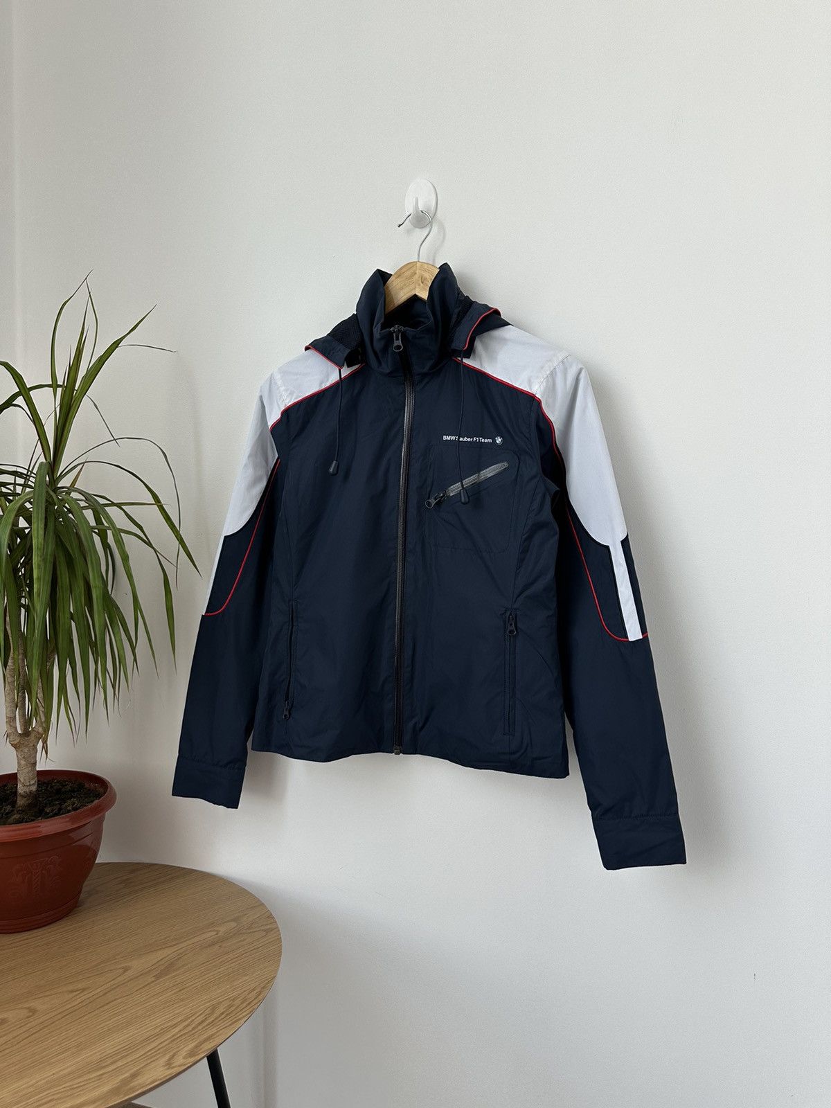 BMW Vintage BMW Sauber F1 Team Blue Racing Women Jacket Size US S / EU 44-46 / 1 - 5 Thumbnail