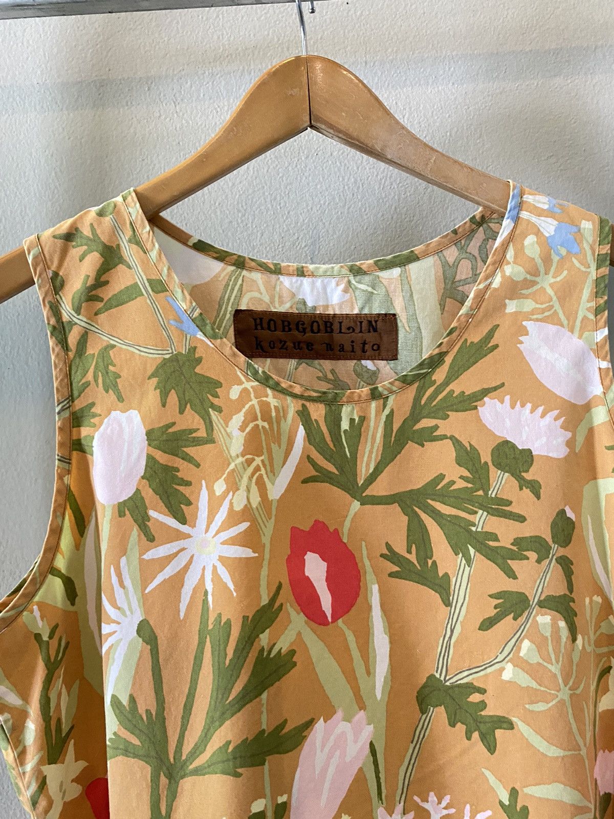 Designer × Japanese Brand Hobgoblin Kosue Naito Floral Sleeveless Top Size L / US 10 / IT 46 - 16 Thumbnail