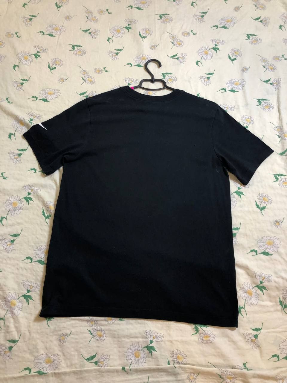 Nike Vintage Nike Big Y2K Print Short Sleeve T-Shirt Size US M / EU 48-50 / 2 - 11 Thumbnail