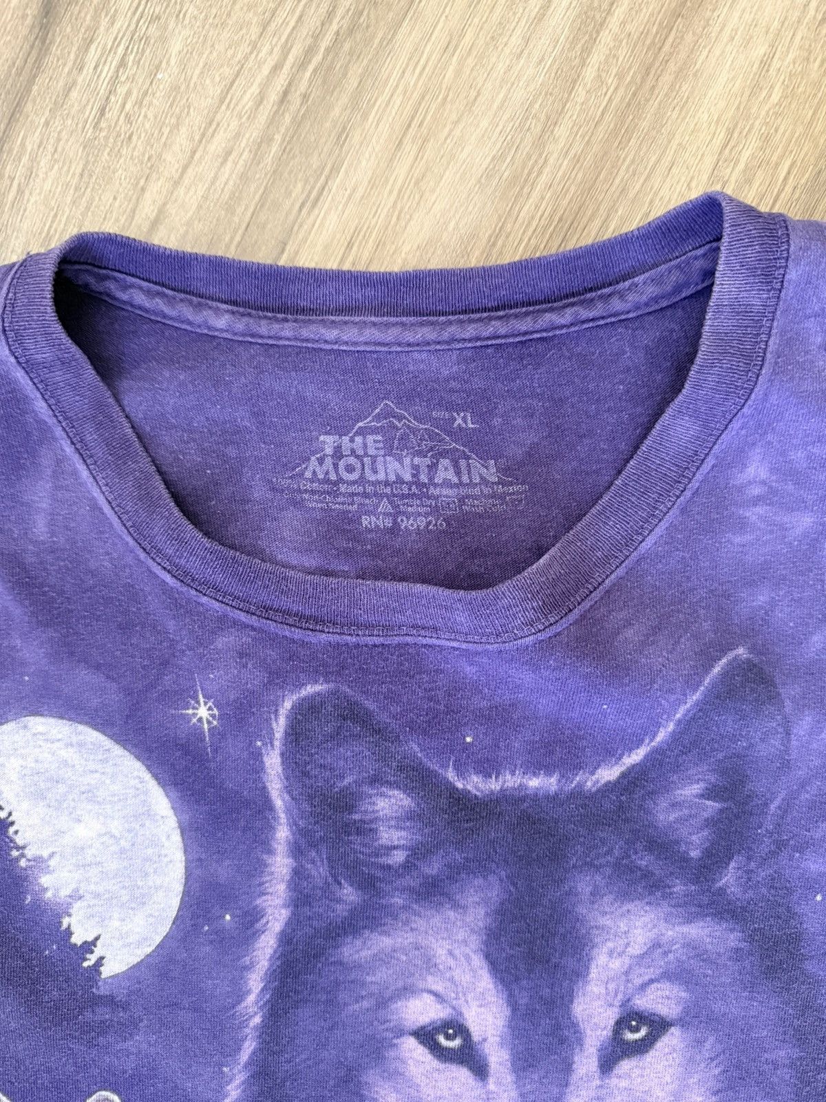 The Mountain The Mountain Wolf T-shirt Size XL Purple Size US XL / EU 56 / 4 - 3 Thumbnail