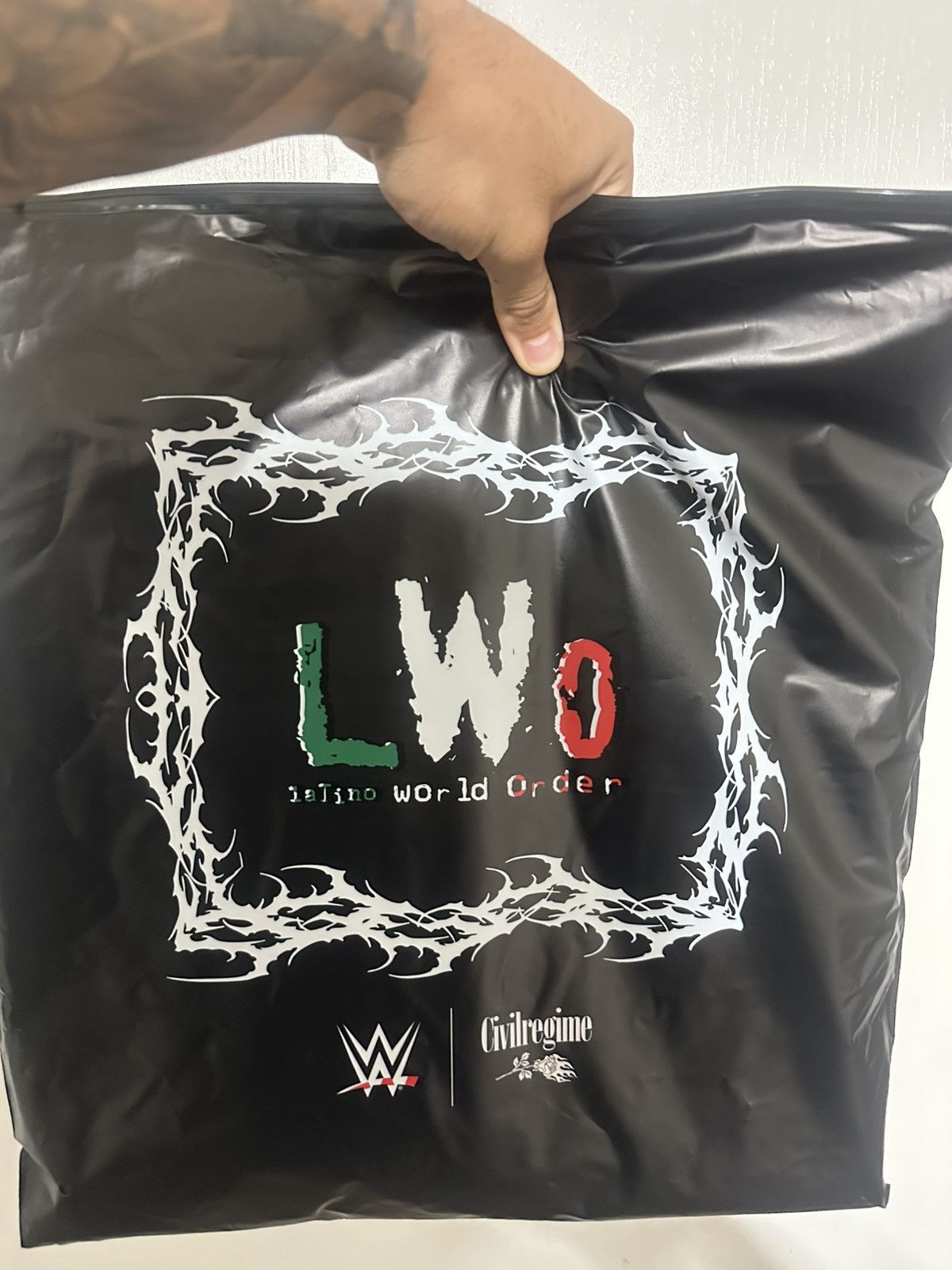 Civil Regime CIVIL REGIME X WWE EDDIE GUERRERO SHIRT Size US M / EU 48-50 / 2 - 5 Thumbnail