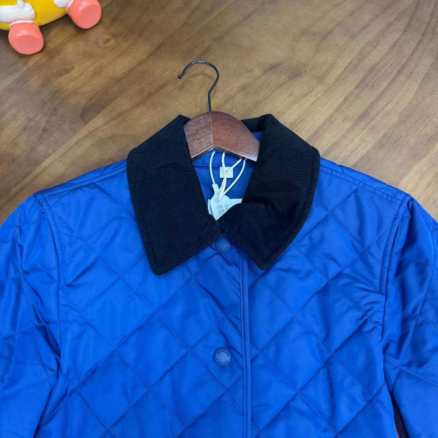 Burberry Burberry Logo Badge Quilted Lightweight Jacket S Size S / US 4 / IT 40 - 5 Thumbnail