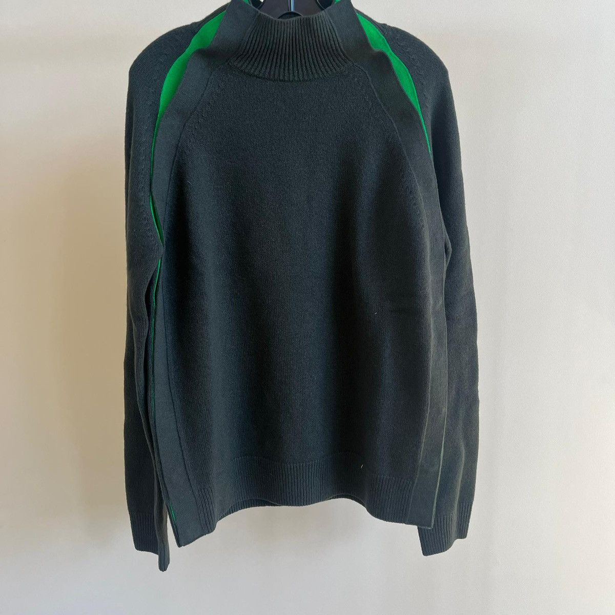 Bottega Veneta o1rshd1 Mid-weight Snap Wool Sweater in Brown / Mahogany Size US L / EU 52-54 / 3 - 5 Thumbnail