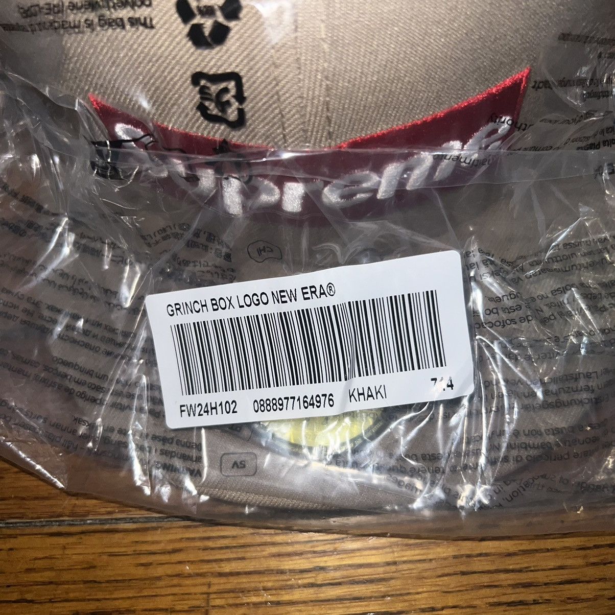 Supreme Supreme Grinch Box Logo New Era Fitted Hat Khaki Size: 7 1/4 Size ONE SIZE - 5 Thumbnail