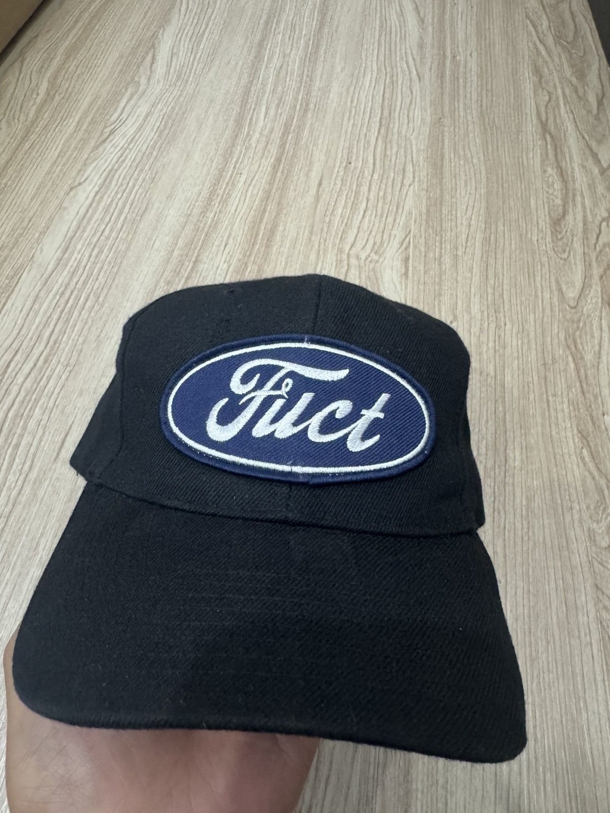 FUCT × Vintage FUCT Oval Parody Snapback Size ONE SIZE - 2 Thumbnail