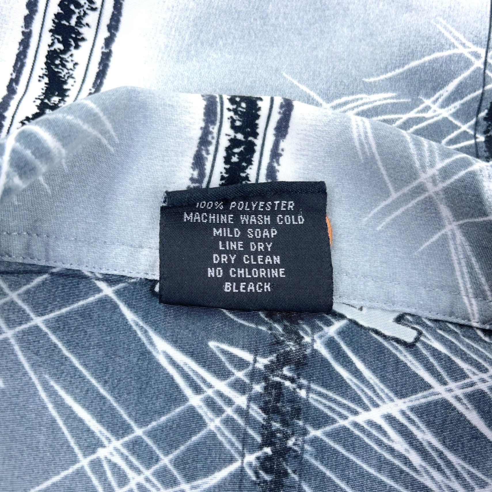 Southpole VINTAGE South Pole Shirt Men XL Black Gray Button Up Y2K Baggy AOP All Over Size US XL / EU 56 / 4 - 4 Thumbnail