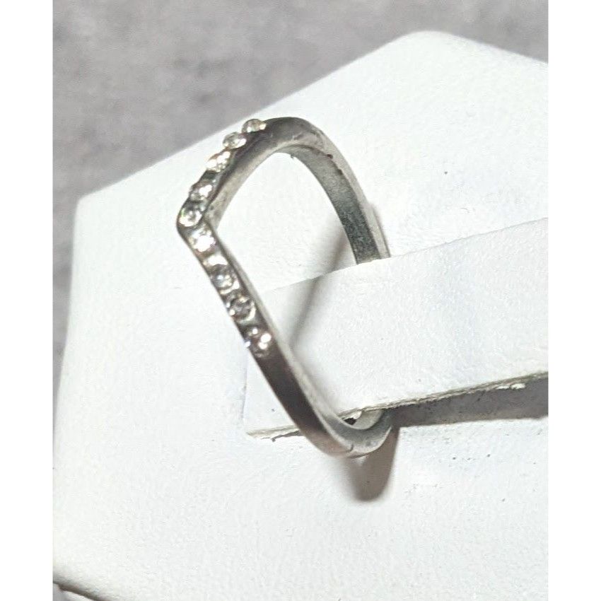 Other Minimalist Gemmed Chevron Silver Tone Ring Size 3 1/2 Size ONE SIZE - 2 Thumbnail