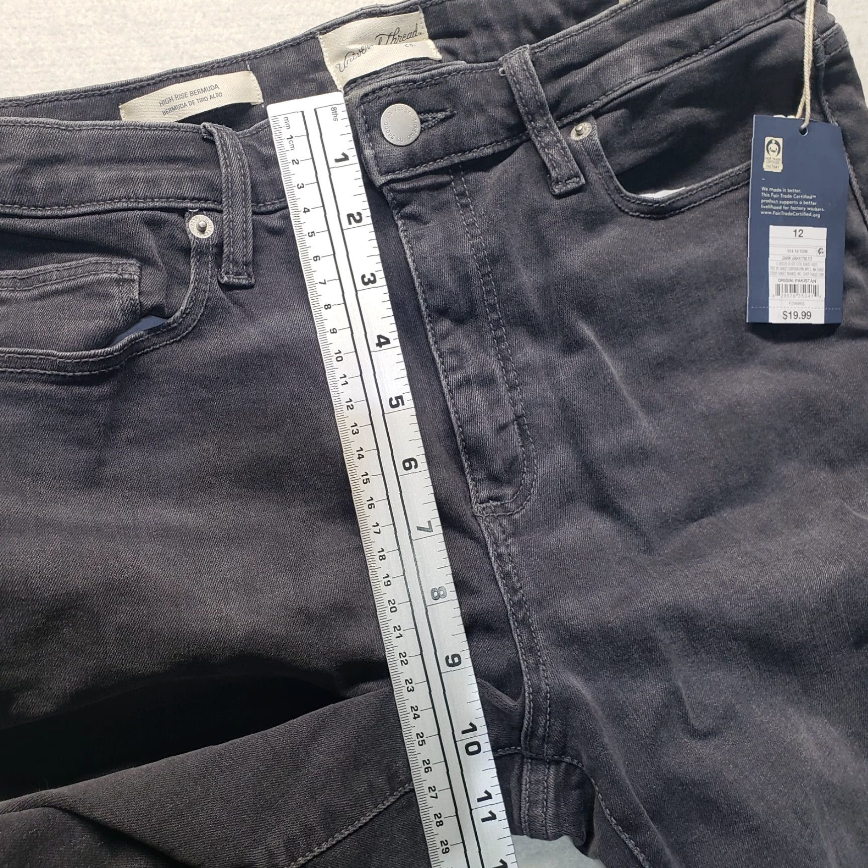Vintage NEW Universal Thread Bermuda Shorts Women's 12/31R 5-Pocket High Rise Cotton Blend Denim Blue 12 Regular Womens Bermuda Shorts Size 34" / US 12 / IT 48 - 6 Thumbnail