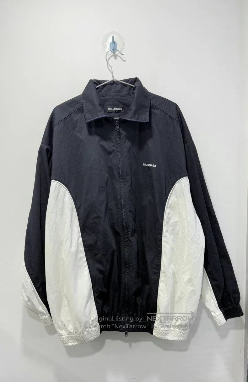 Balenciaga Balenciaga Black and White Embroidered Logo Jacket Size 44 Size US S / EU 44-46 / 1 - 1 Thumbnail