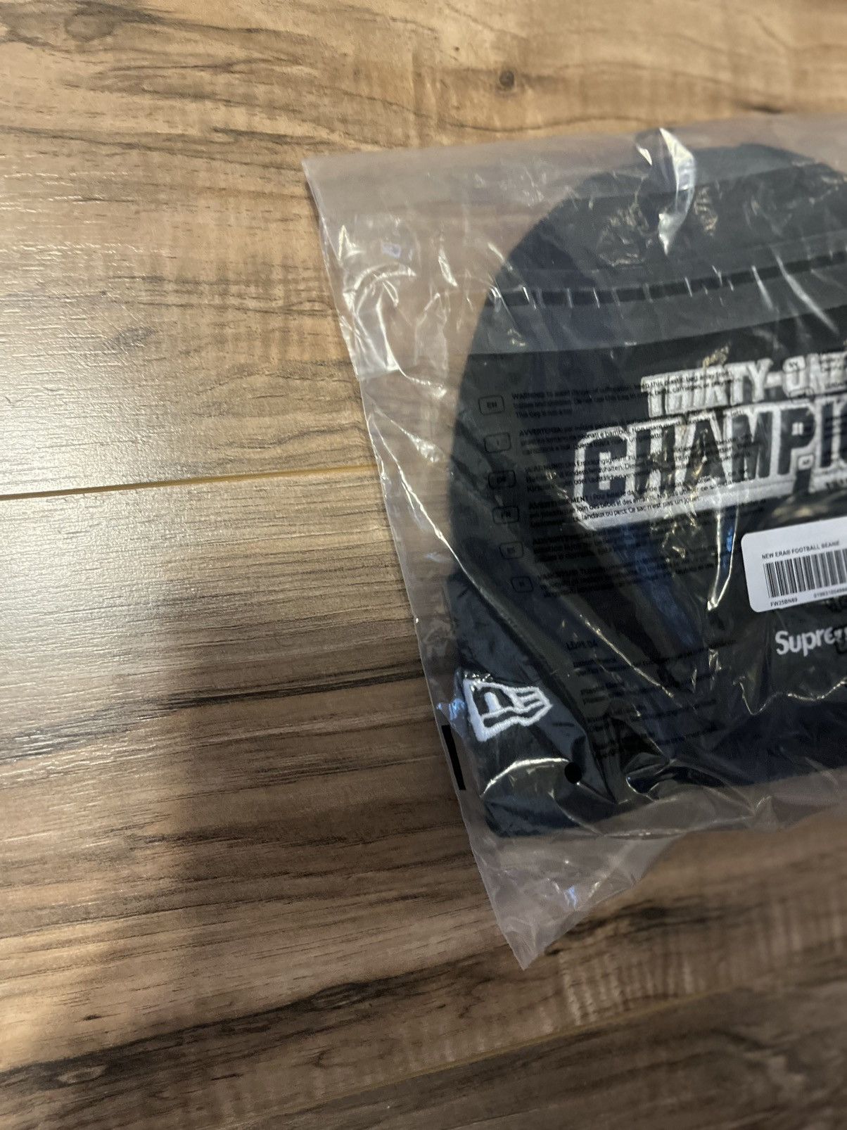 Supreme Supreme New Era Football Beanie Size ONE SIZE - 5 Thumbnail