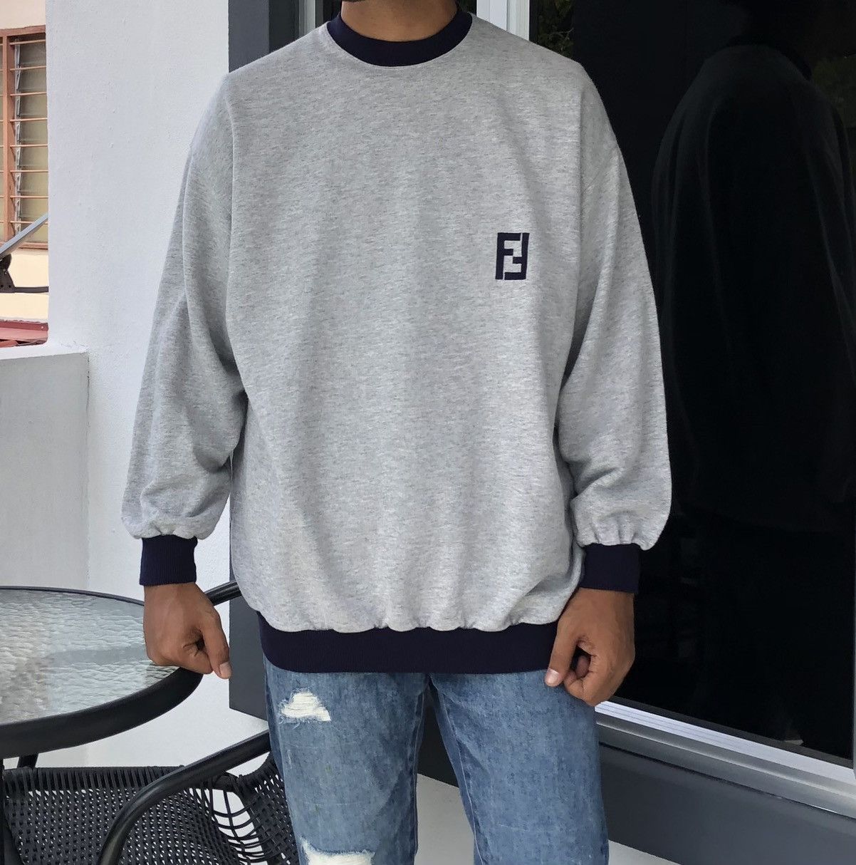 Fendi VTG FENDI Embroidery Logo Baggy Sweatshirts Made In ITALY Size US M / EU 48-50 / 2 - 1 Thumbnail