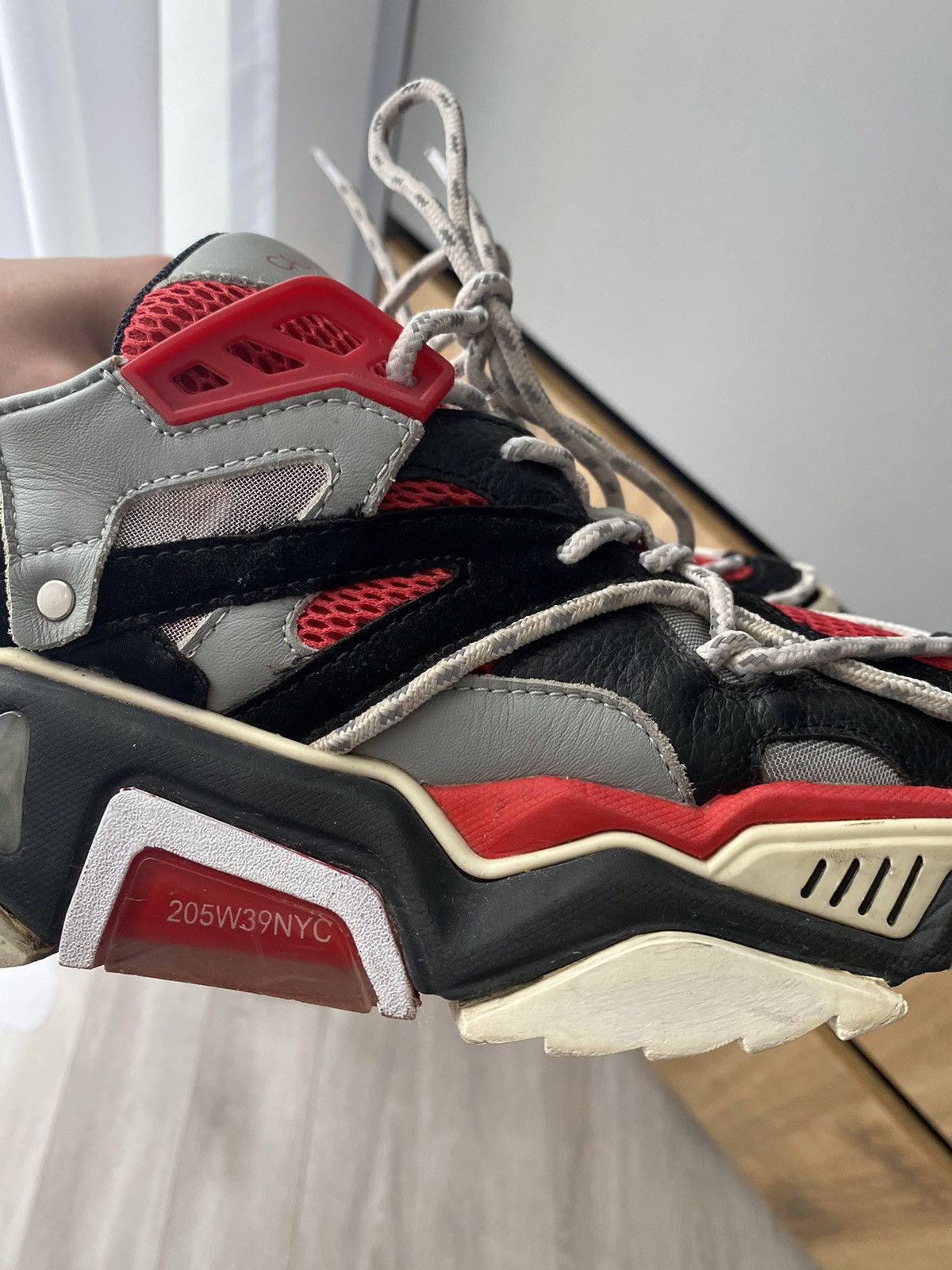 Calvin Klein 205W39NYC Calvin Klein 205W39NYC x Raf Simons Strike 205 Sneakers Size US 7 / EU 40 - 9 Thumbnail