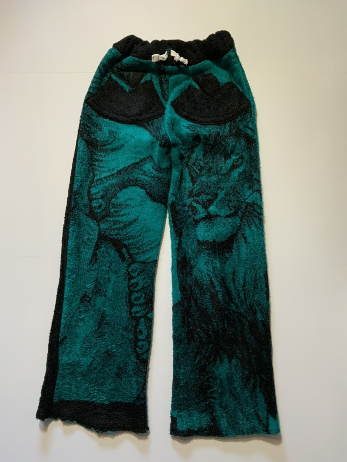 VTG San Marcos Lion Pile Fleece Blanket AOP Wide Leg Pants