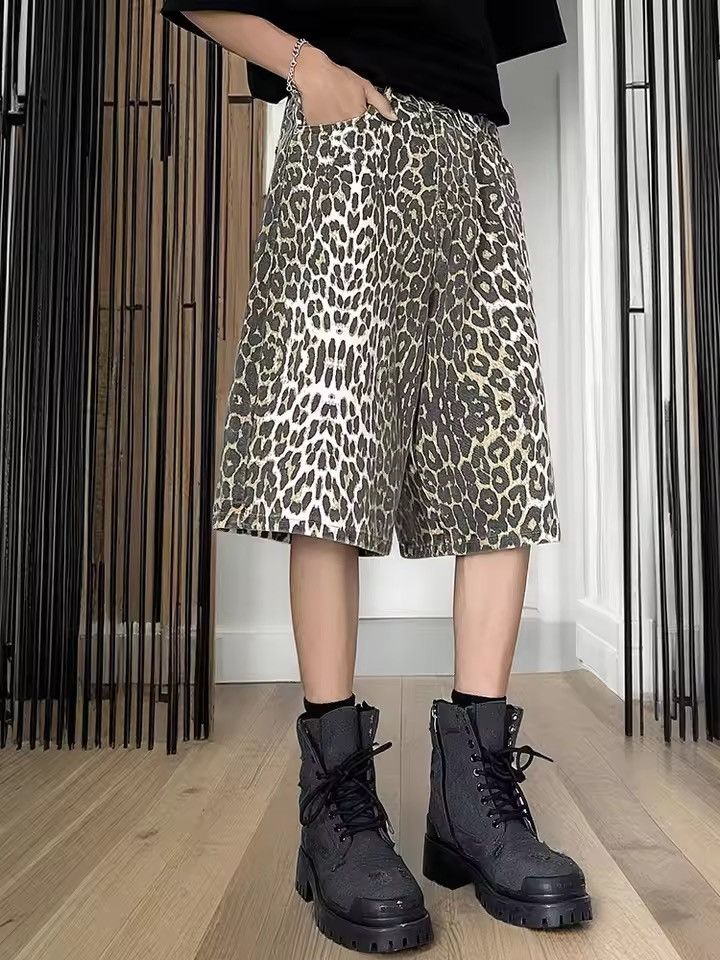 Japanese Brand VIBE Slouchy style vintage leopard baggy denim shorts Size US 30 / EU 46 - 1 Thumbnail