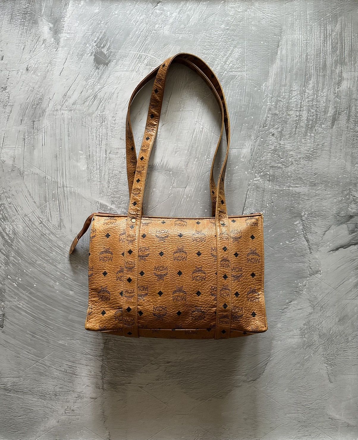 MCM × Vintage Vintage MCM 80S Cognac Monogram Shoulder Bag Size ONE SIZE - 7 Thumbnail
