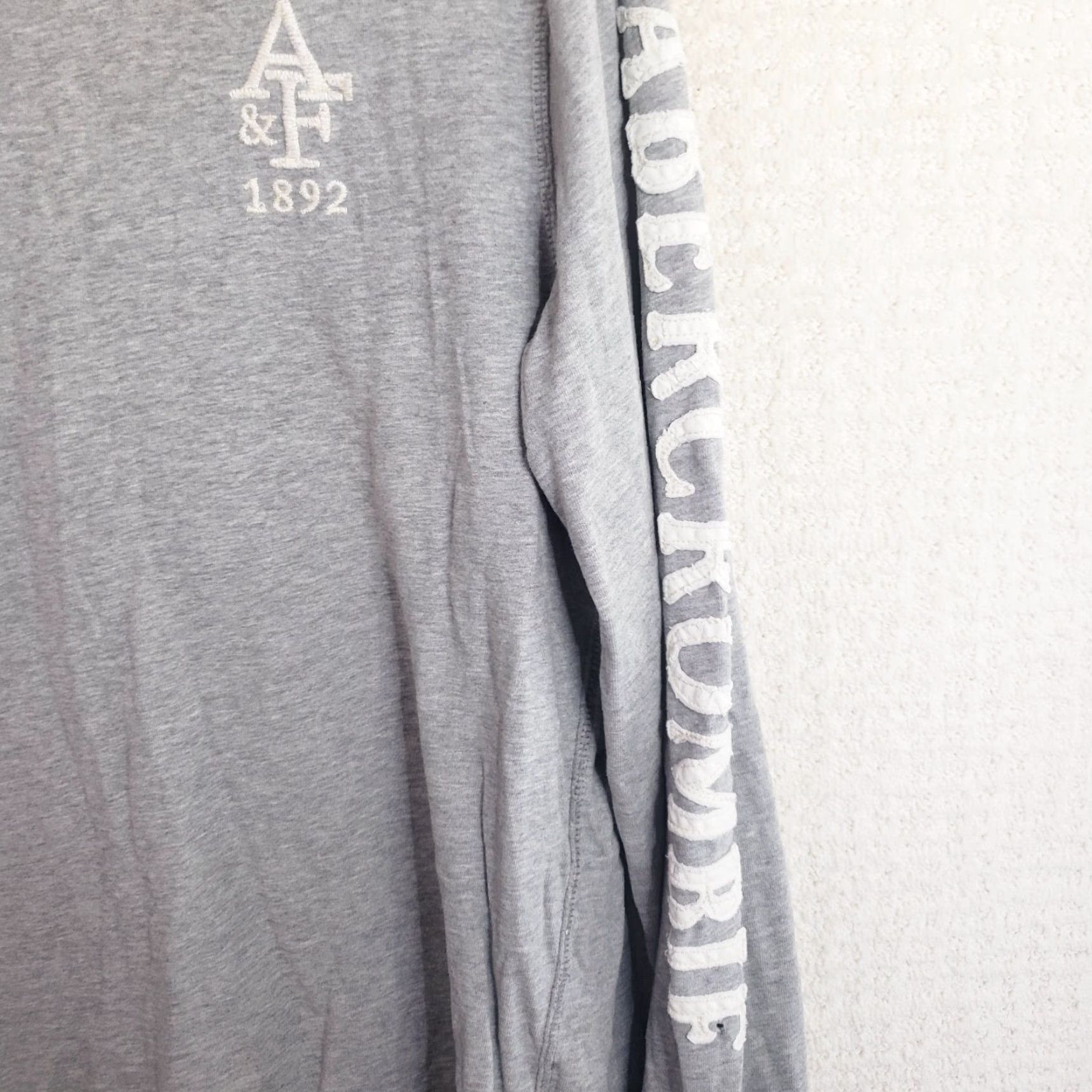 Abercrombie & Fitch Abercrombie & Fitch Shirt Mens XL Gray Muscle Long Sleeve Crewneck Size US XL / EU 56 / 4 - 6 Thumbnail