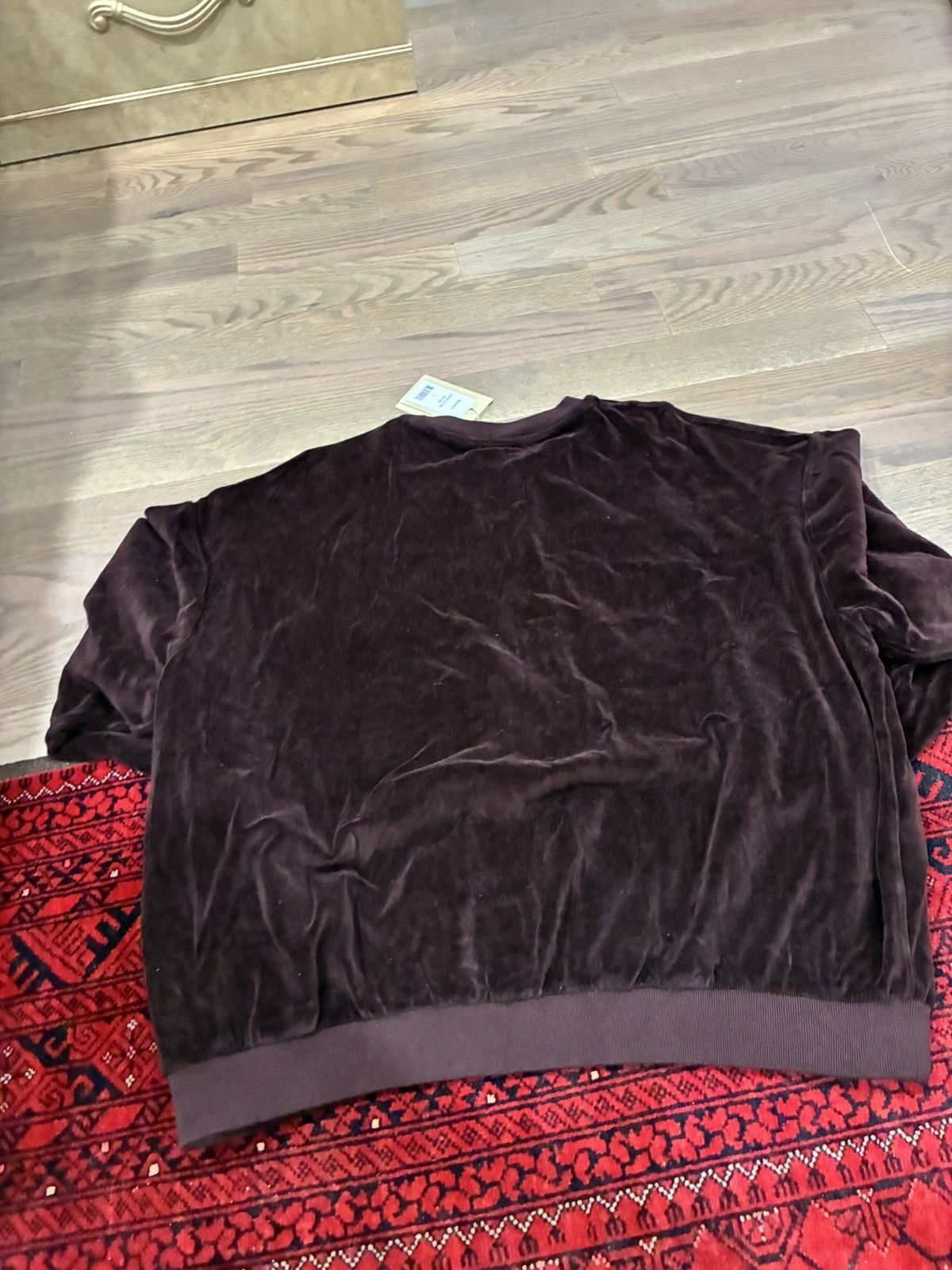 Yeezy Yeezy Season 5 Velour Crest Crewneck Size US L / EU 52-54 / 3 - 3 Thumbnail