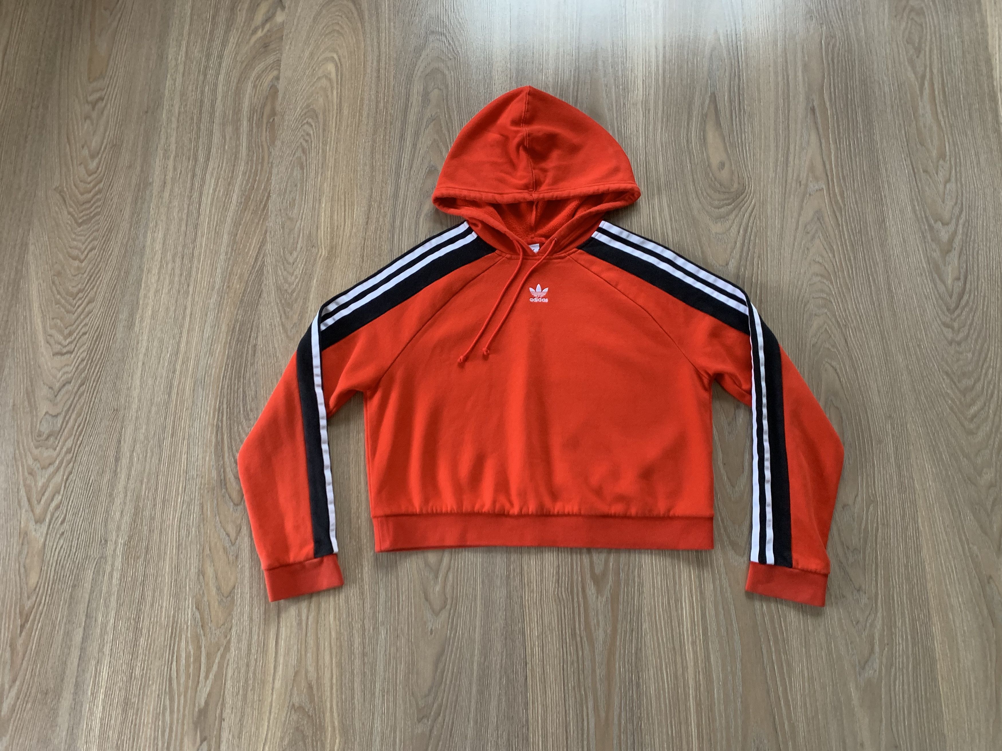 Adidas × Vintage Adidas Crop Centr Logo Printed Hoodie Size M / US 6-8 / IT 42-44 - 1 Thumbnail