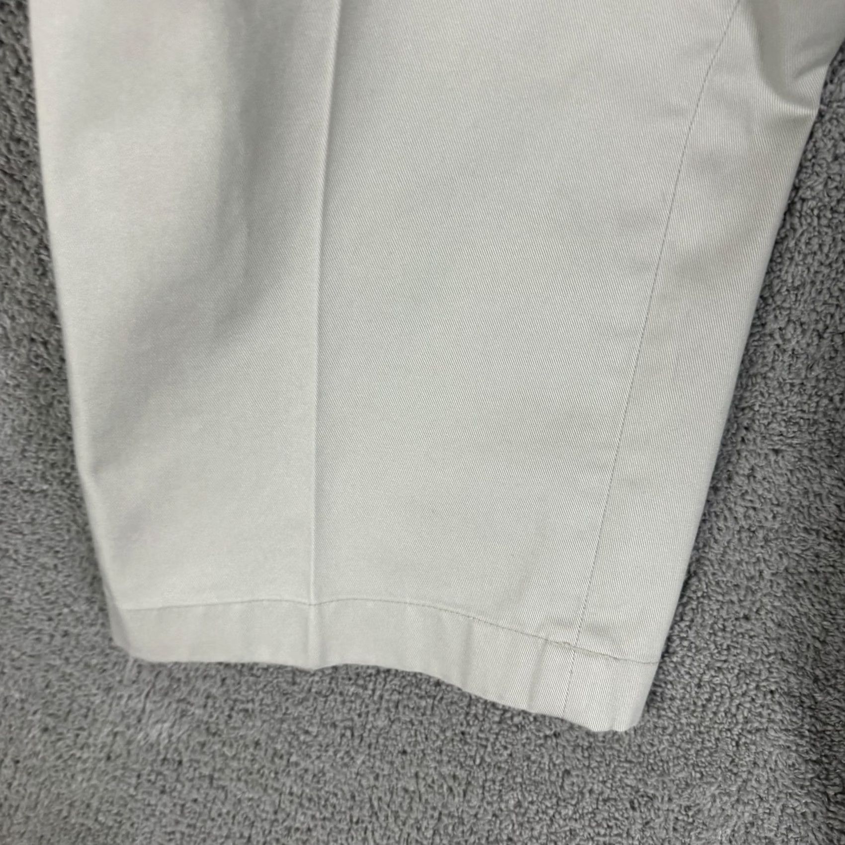 Brooks Brothers Brooks Brothers Clark Fit Advantage Chino Pants Mens 42x30 Khaki Beige Flat Front Flat Front Line Chino Pants Men Size US 42 / EU 58 - 6 Thumbnail