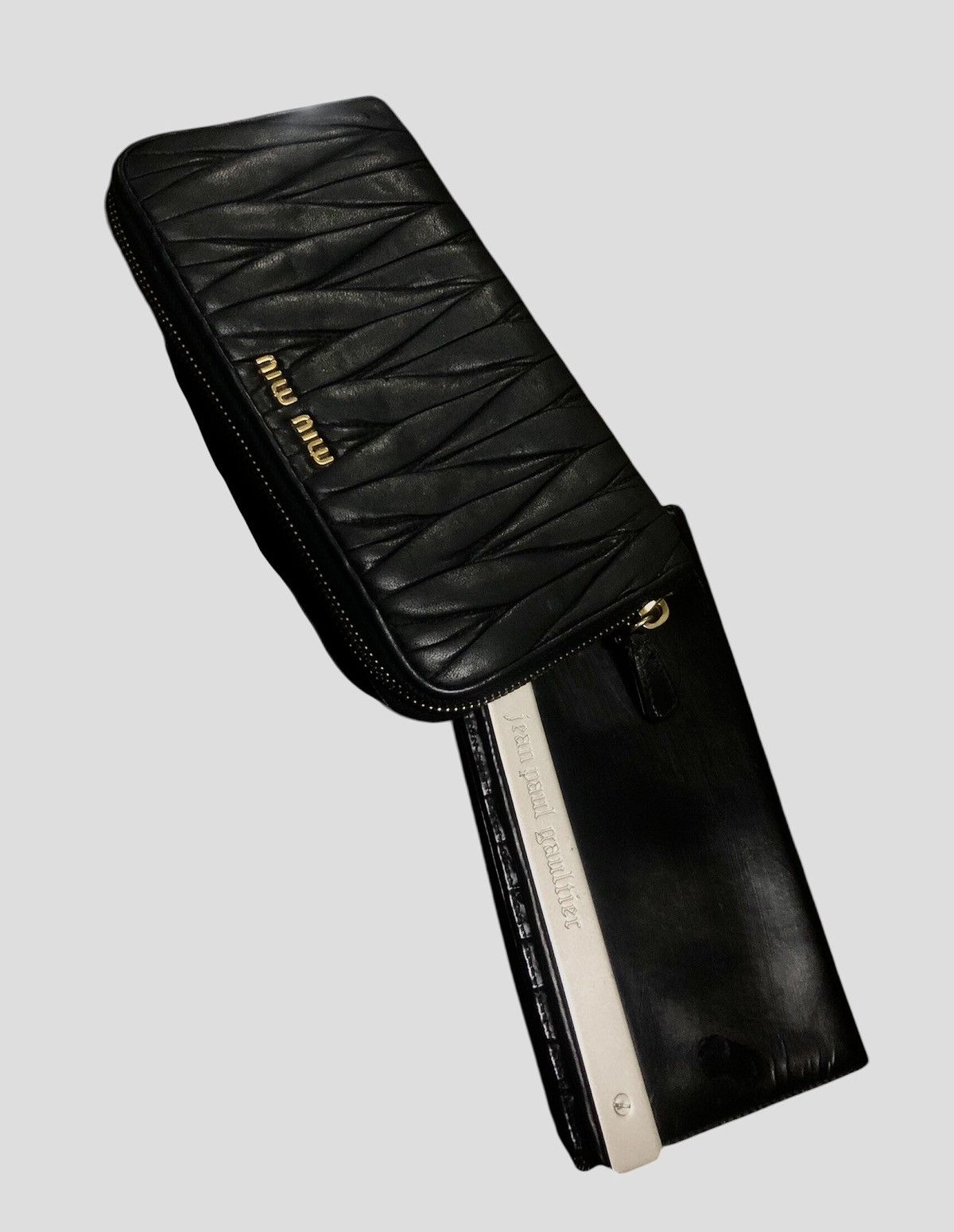 Issey Miyake × Miu Miu × Vintage MIU MIU LONG WALLET SOFT LEATHER ZIPPER WALLET Size ONE SIZE - 17 Thumbnail