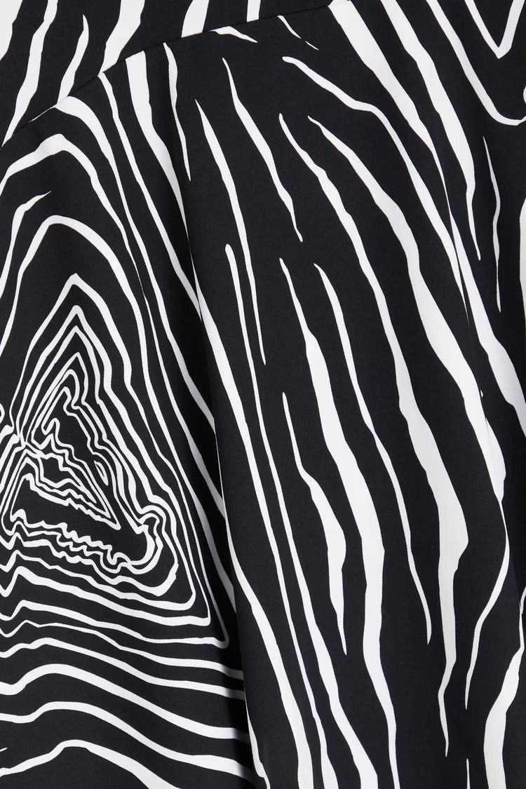 Versace o1y0226 Midi Dress in Black/White Size M / US 6-8 / IT 42-44 - 4 Thumbnail