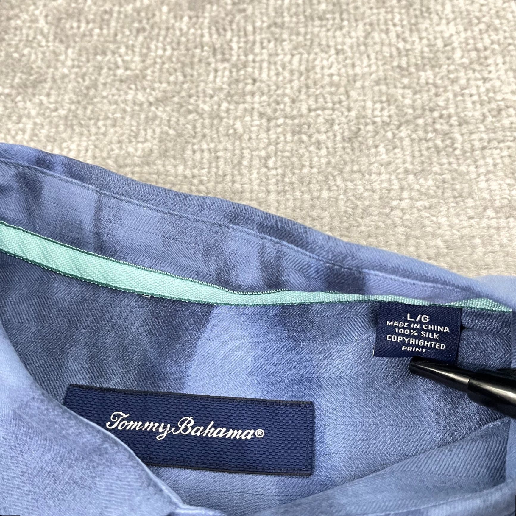 Tommy Bahama TOMMY BAHAMA Shirt Men L Blue Palm Trees 100% Silk Hawaiian Resort Button Up Regular Fit Short Sleeve Size US L / EU 52-54 / 3 - 5 Thumbnail