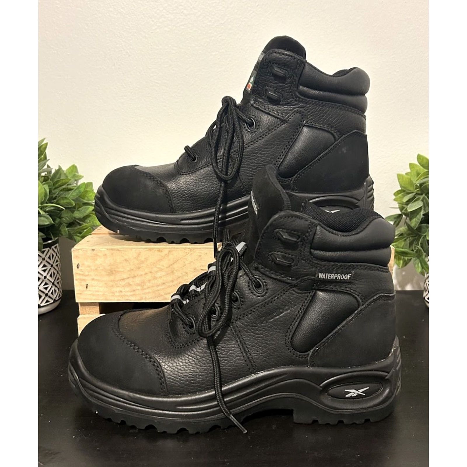 Reebok VINTAGE Reebok Trainex Sport Black Work Boots RB6765 Mens 5.5W Women 7.5W Size US 6 / IT 36 - 4 Thumbnail