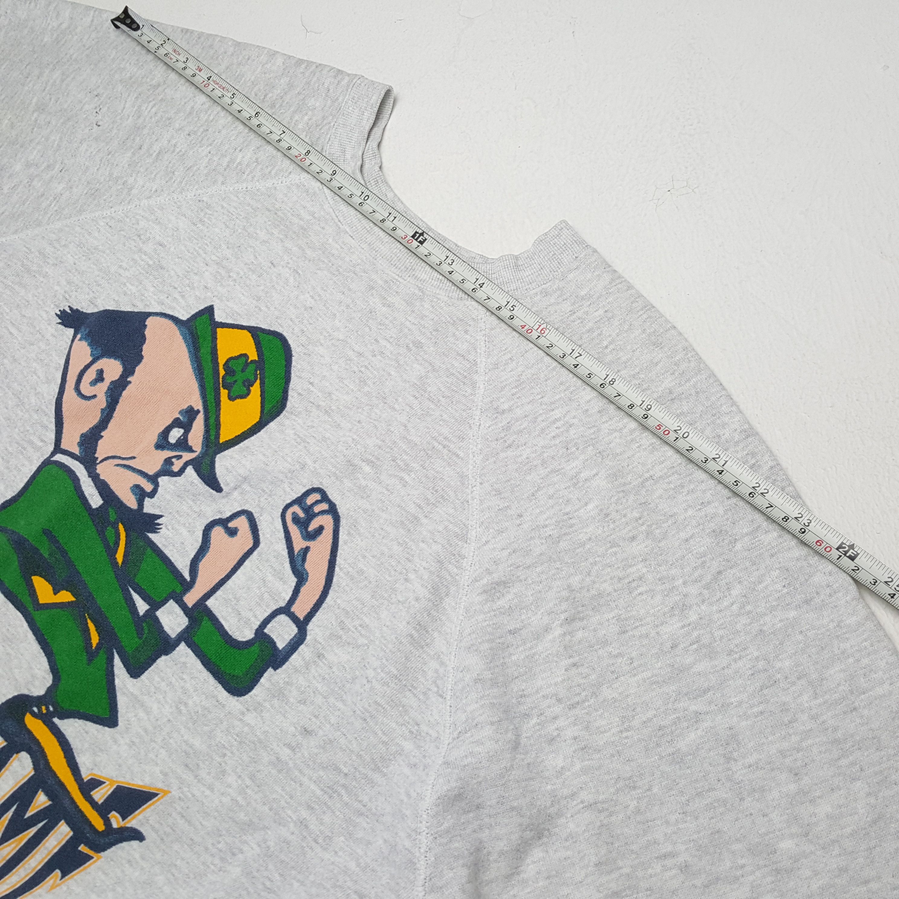 NFL × Vintage Vintage NOTRE DAME FIGHTING IRISH American NFL Sweatshirts Size US L / EU 52-54 / 3 - 4 Thumbnail