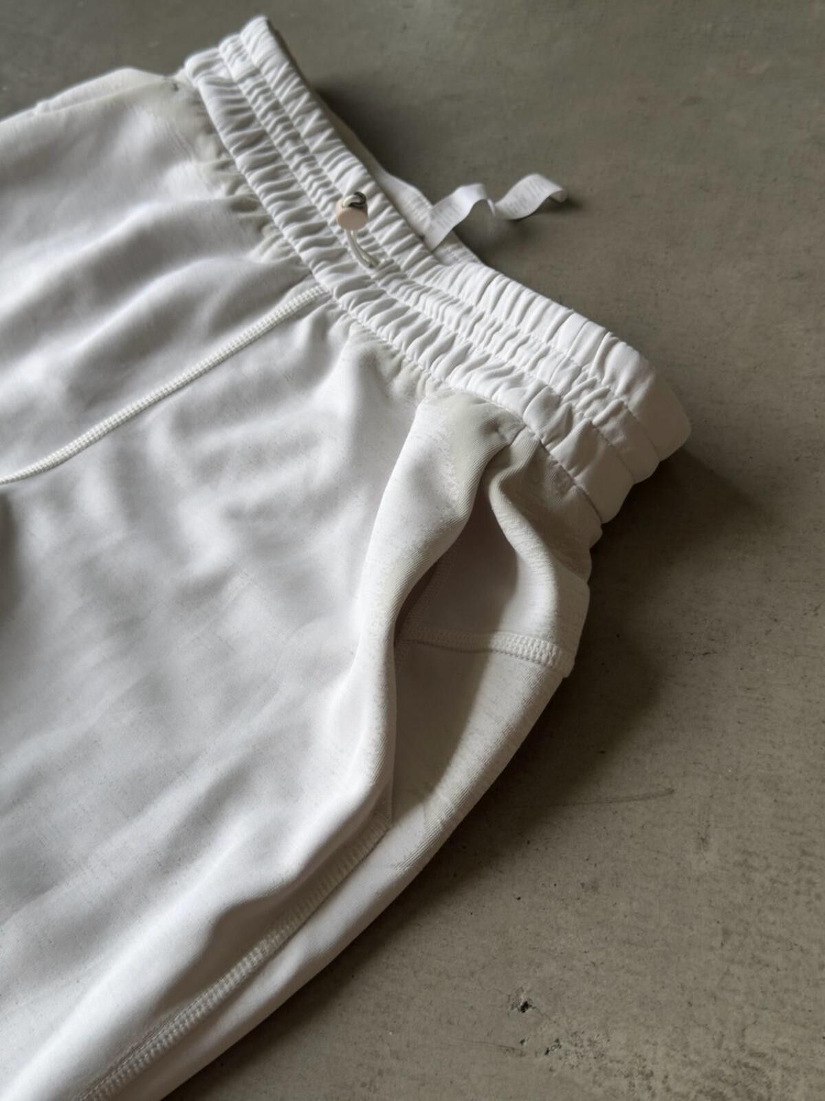 Lululemon Lululemon / Wide Leg Lounge Pants / Ivory Size 28" / US 6 / IT 42 - 4 Thumbnail