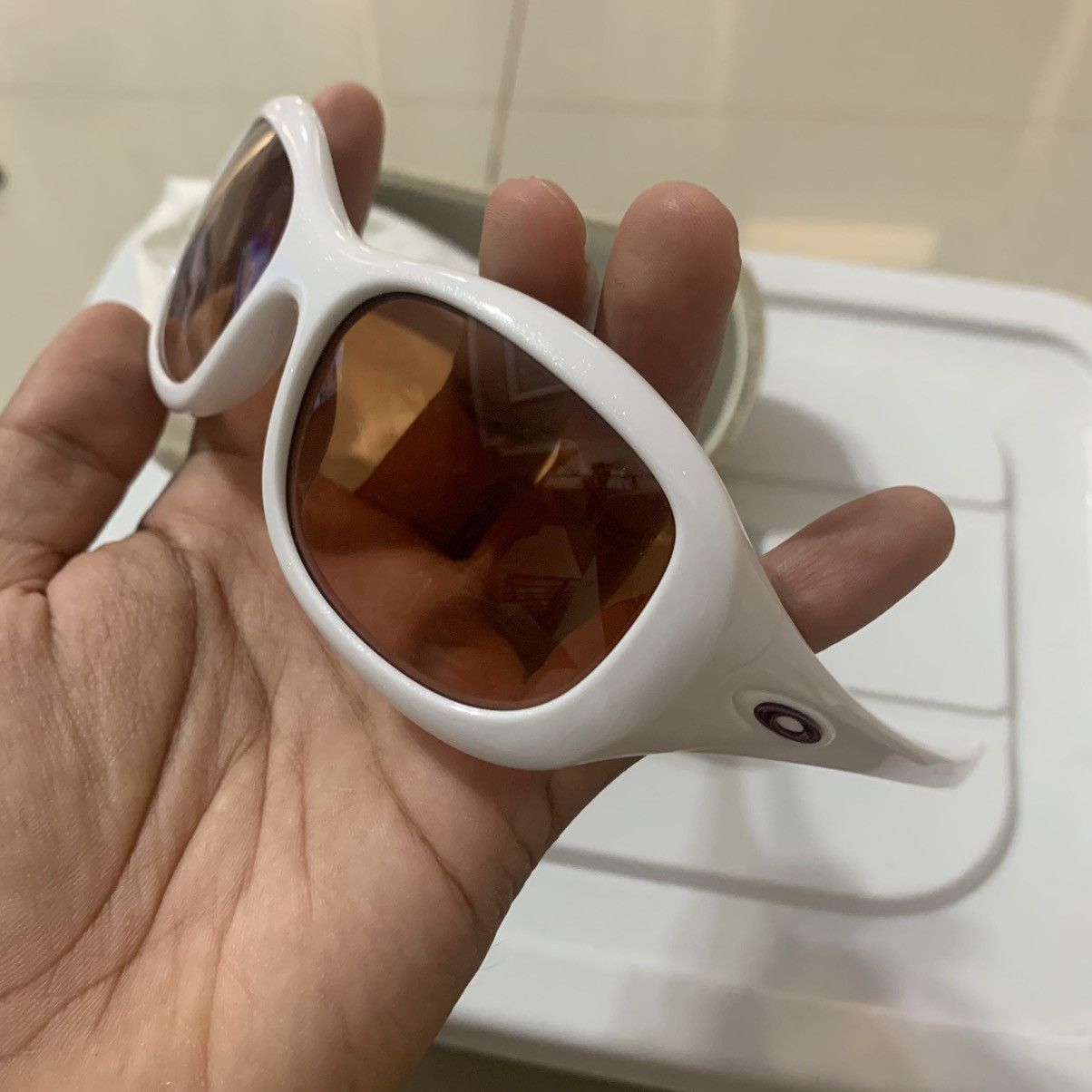 Oakley Rare Oakley Eternal White Pearl Sunglasses Size ONE SIZE - 1 Thumbnail