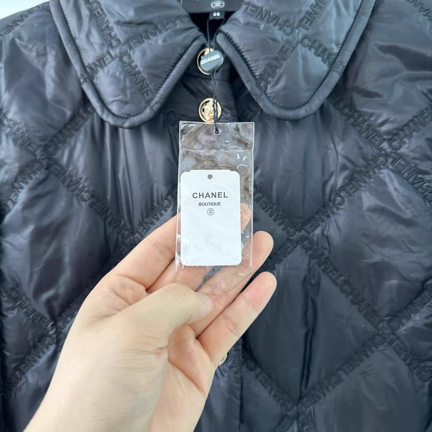 Chanel CHANEL mixed fiber silk canvas puffer jacket Size S / US 4 / IT 40 - 6 Thumbnail